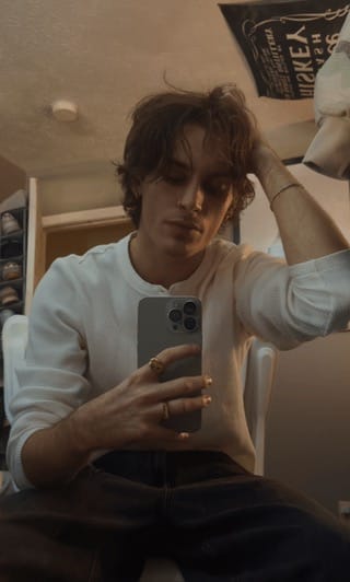 thomas, 25
